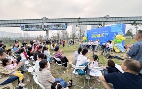 音符跃动邻里情 携手共筑幸福家–九峰街道豹子溪社区首届草坪音乐节成功举办